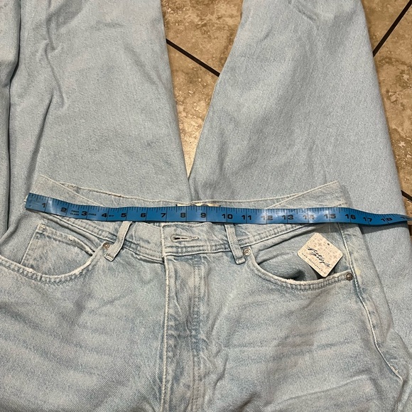 We The Free Wide Crop Flare Jeans Light Wash Bay Blue Inseam 26 fly button - Picture 5 of 10